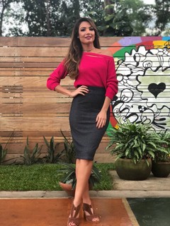 Patrícia Poeta feet photo thumbnail