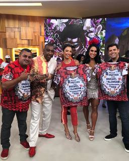 Patrícia Poeta feet photo thumbnail