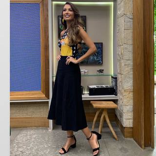 Patrícia Poeta feet photo thumbnail