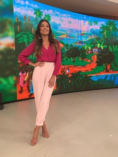 Patrícia Poeta feet photo thumbnail