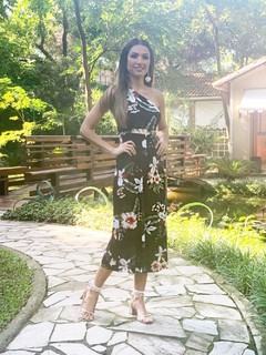 Patrícia Poeta feet photo thumbnail