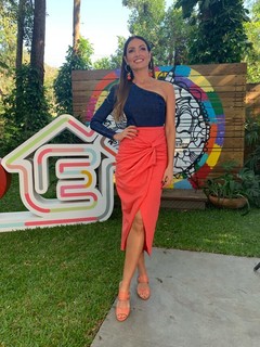 Patrícia Poeta feet photo thumbnail