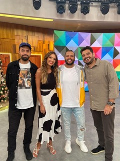 Patrícia Poeta feet photo thumbnail