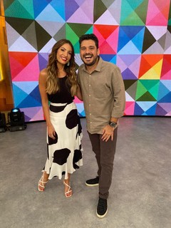 Patrícia Poeta feet photo thumbnail