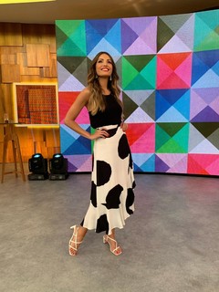 Patrícia Poeta feet photo thumbnail