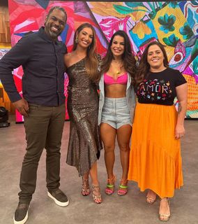 Patrícia Poeta feet photo thumbnail