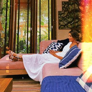 Patrícia Poeta feet photo thumbnail