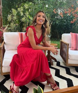 Patrícia Poeta feet photo thumbnail