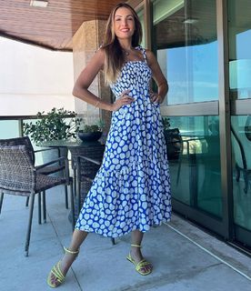 Patrícia Poeta feet photo thumbnail