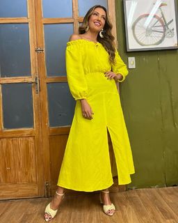 Patrícia Poeta feet photo thumbnail