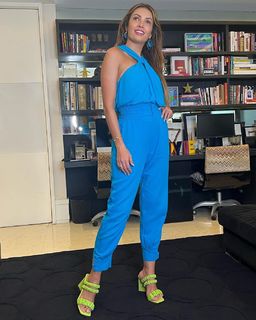 Patrícia Poeta feet photo thumbnail