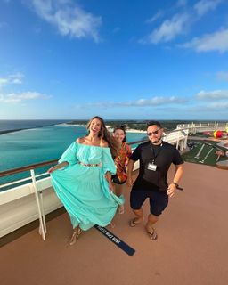 Patrícia Poeta feet photo thumbnail