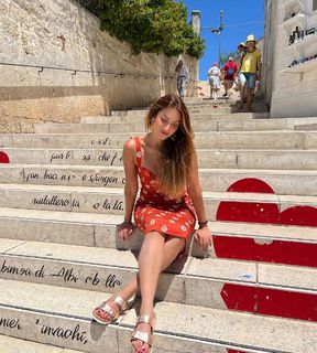 Patrícia Poeta feet photo thumbnail