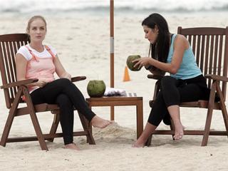 Patrícia Poeta feet photo thumbnail