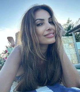 Patrícia Poeta feet photo thumbnail