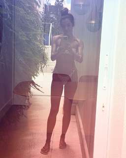 Patrícia Poeta feet photo thumbnail