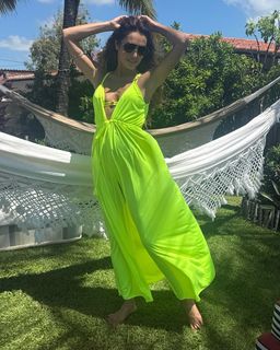 Patrícia Poeta feet photo thumbnail