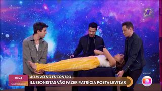 Patrícia Poeta feet photo thumbnail