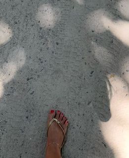 Patrícia Poeta feet photo thumbnail