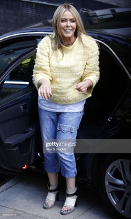 Patsy Kensit feet photo thumbnail