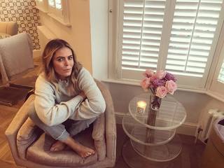 Patsy Kensit feet photo thumbnail