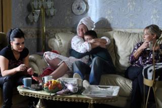 Patsy Palmer feet photo thumbnail