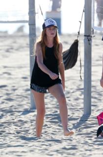 Patsy Palmer feet photo thumbnail