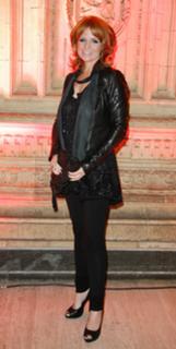 Patsy Palmer feet photo thumbnail