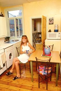 Patsy Palmer feet photo thumbnail