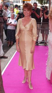 Patsy Palmer feet photo thumbnail