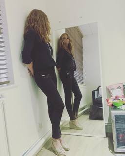 Patsy Palmer feet photo thumbnail