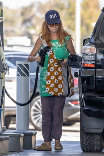 Patsy Palmer feet photo thumbnail