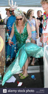 Patti D'Arbanville feet photo 6