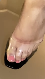 Patti Harrison feet photo 17