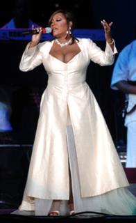Patti LaBelle feet photo 9