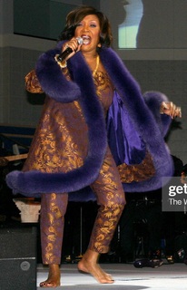 Patti LaBelle feet photo 8