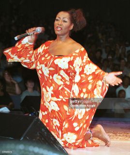 Patti LaBelle feet photo 5