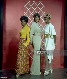 Patti LaBelle feet photo 3
