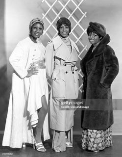 Patti LaBelle feet photo 1