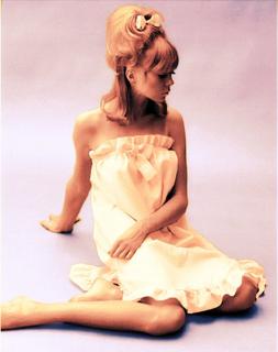 Pattie Boyd feet photo 9