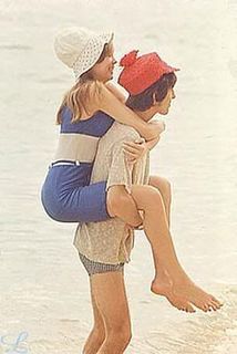 Pattie Boyd feet photo 14