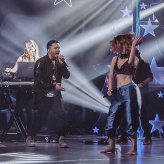 Paty Cantú feet photo thumbnail
