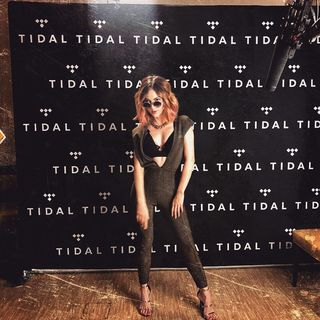 Paty Cantú feet photo thumbnail
