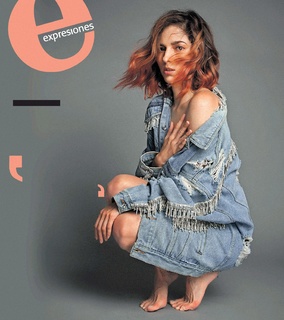 Paty Cantú feet photo thumbnail