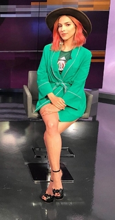 Paty Cantú feet photo thumbnail
