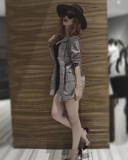 Paty Cantú feet photo thumbnail