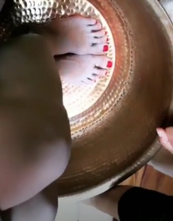 Paty Cantú feet photo thumbnail
