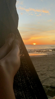 Paty Cantú feet photo thumbnail