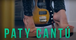 Paty Cantú feet photo thumbnail