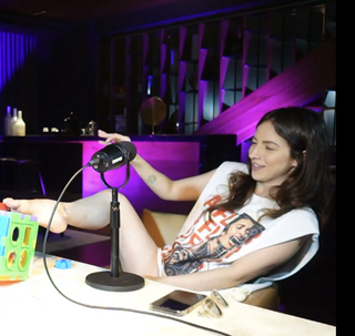 Paty Cantú feet photo thumbnail